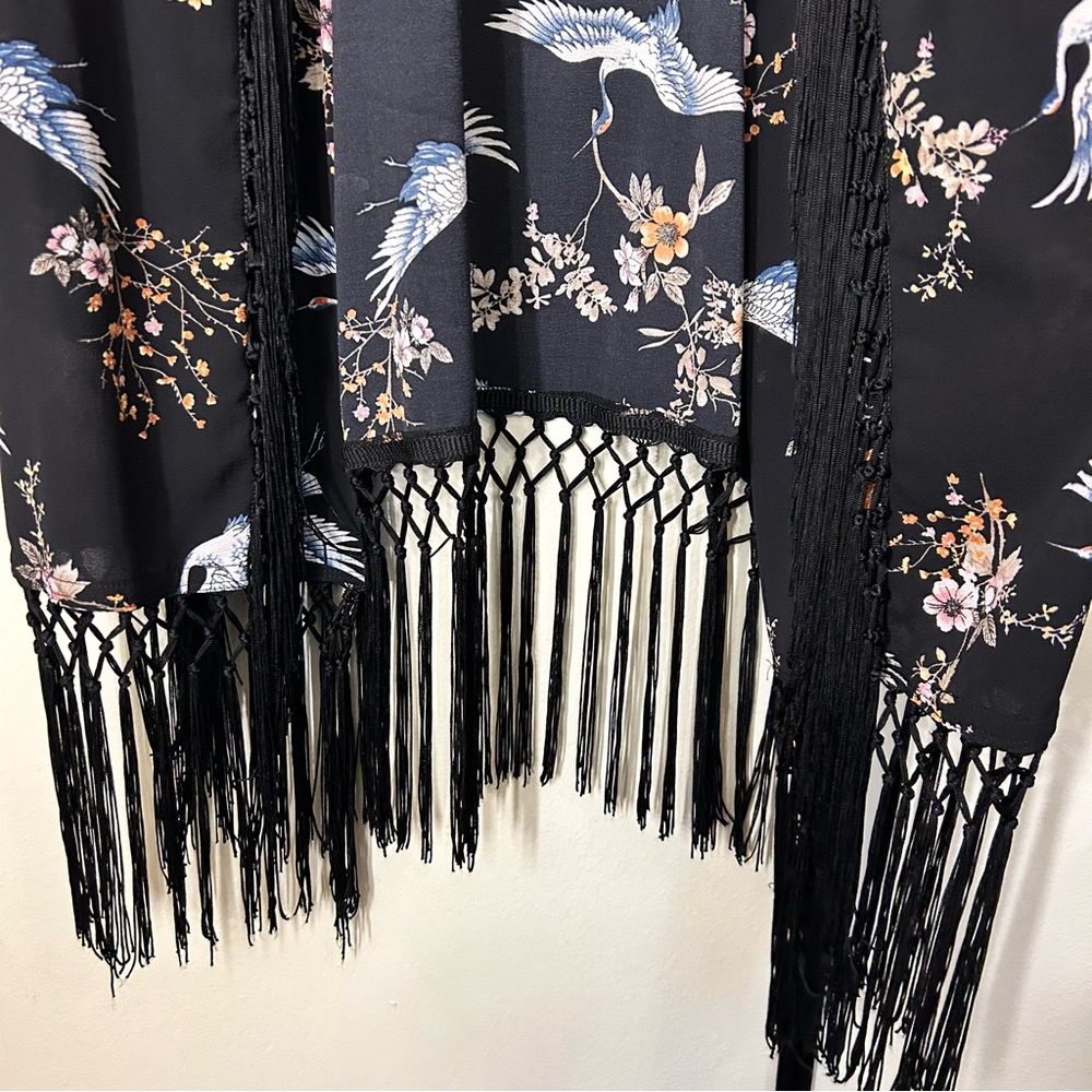 Jennafer Grace Crane Floral Duster with Fringe - Picture 6 of 10